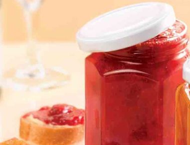Blumige Erdbeermarmelade