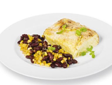 Zucchiniauflauf mit Bohnen und Mais