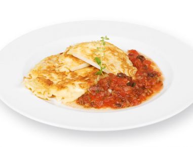 Zeller in Backteig mit Tomatenröster