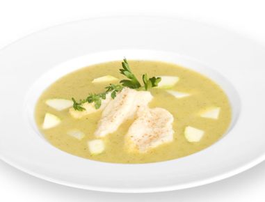 Zucchinicremesuppe mit Topfen-Muskatnockerln