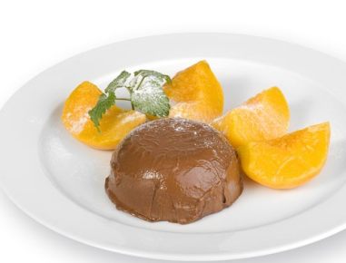 Schokopudding mit Pfirsich