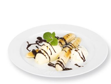Bananensplit mit Schokosauce