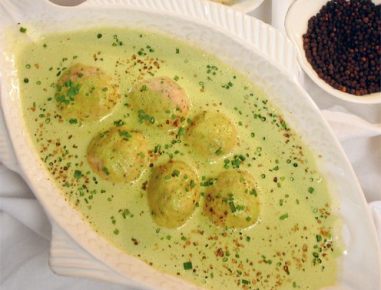 Forellenknöderl in Kräutersauce