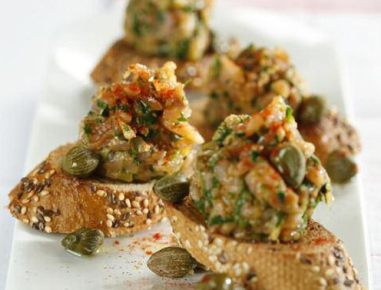Lachs-Tartar-Pralinen