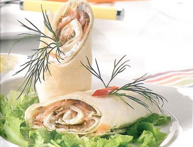 Gefüllte Wraps mit Lachs und Kren