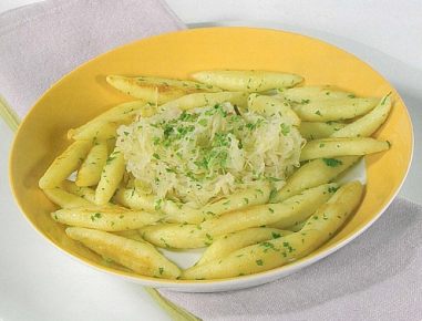 Schupfnudeln mit warmem Sauerkraut
