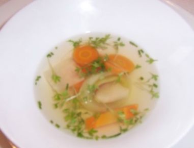 Klare Gemüsebouillon