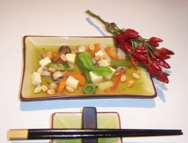 Asiatische Tofu- Suppe