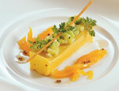 Muskat-Kürbisschnitte mit Zucchini-Tatar
