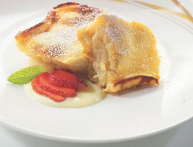 Gebackene Apfelknödel mit Erdäpfel-Germteig