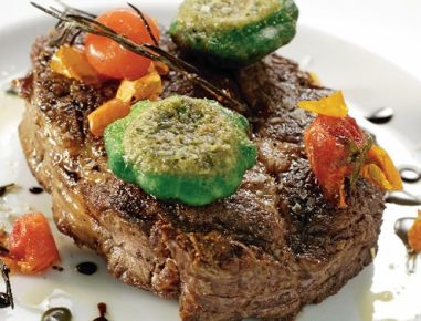 Entrecote vom Almo-Ochsen mit Kürbiskernbutter