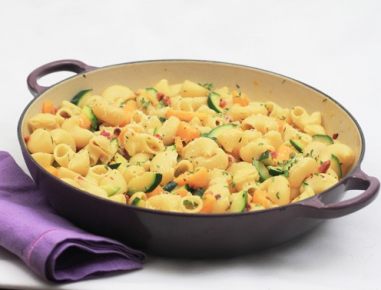 Pasta Carbonara mit Kürbis und Zucchini