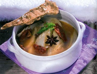 Gewürzfenchel mit Creme fraîche und Fenchelsamenbrot