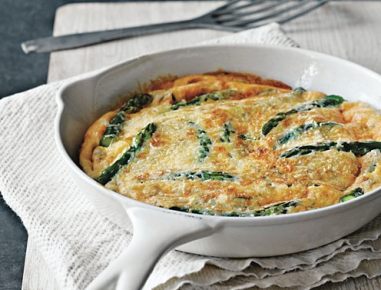 Spargel-Frittata mit frischer Minze