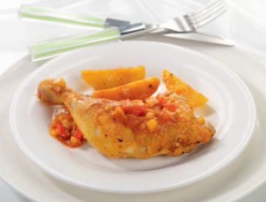 Hühnergulasch mit buntem Paprika