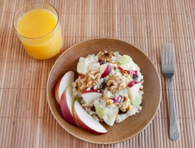 Dinkel - Reissalat mit Curry und Früchten