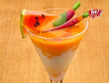 Karottencocktail mit Pina Colada und Melone