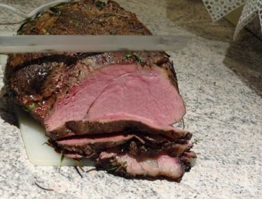 Roastbeef mit Rosmarinkartoffeln und Kernölmarinade