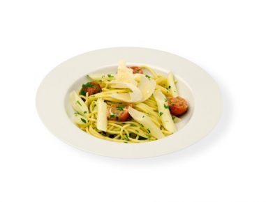 Spaghetti in Spargel-Tomaten-Sauce