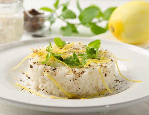 Risotto mit Zitrone, Minze und Pfeffer Risotto mit Zitrone, Minze und Pfeffer