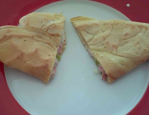 Palatschinken mit Schinken-Rahm-Füllung - Rezept - ichkoche.at