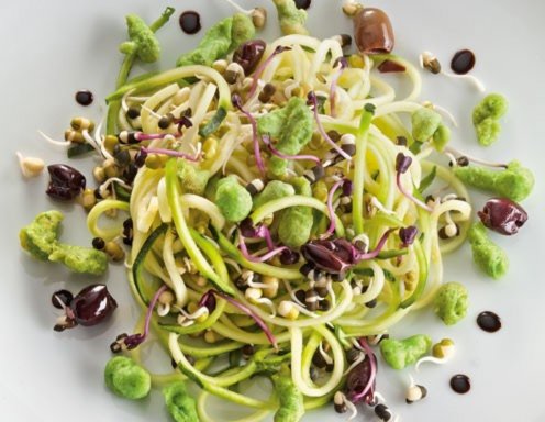 Zucchini-Mungosprossen-Salat Zucchini-Mungosprossen-Salat