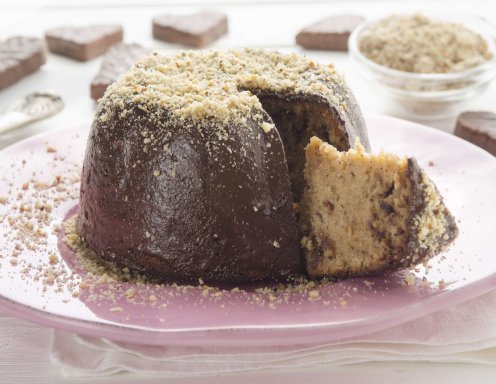 Nuss-Marzipan-Gugelhupf Nuss-Marzipan-Gugelhupf