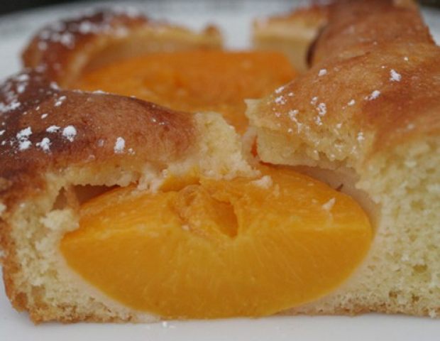 Blechkuchen mit Pfirsichen - Rezept - ichkoche.at