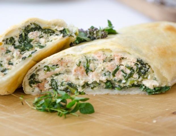 Spinatstrudel mit Lachs - Rezept - ichkoche.at