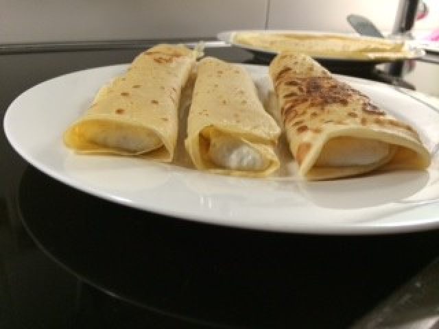 Palatschinken mit Topfenfülle - Rezept - ichkoche.at