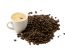 Kaffee mit Kaffeebohnen