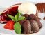Bitterschokolademousse mit Mandel-Orangen-Hippen