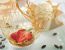 Crème Brûlée mit Balsamico-Erdbeeren und Kernöleis