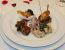 Frittierte Ingwer-Garnele mit Noriblatt im Wan Tan Teig auf Chili-Gelee