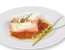 Zucchini-Lachsmousse mit Tomatensauce