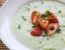 Frühlingszwiebelschaumsuppe mit Ingwer und Pfeffer-Erdbeeren