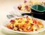 Tagliatelle mit Thunfischsteakstreifen, Radicchio und Pesto Rosso