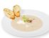 Zwiebelsuppe mit Mozzarella und knusprigem Käse-Baguette