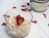 Kokosmilch-Vanillereis mit Apfel und Rosinen