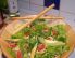Avocado-Steinpilze und Grissini auf Blattsalat