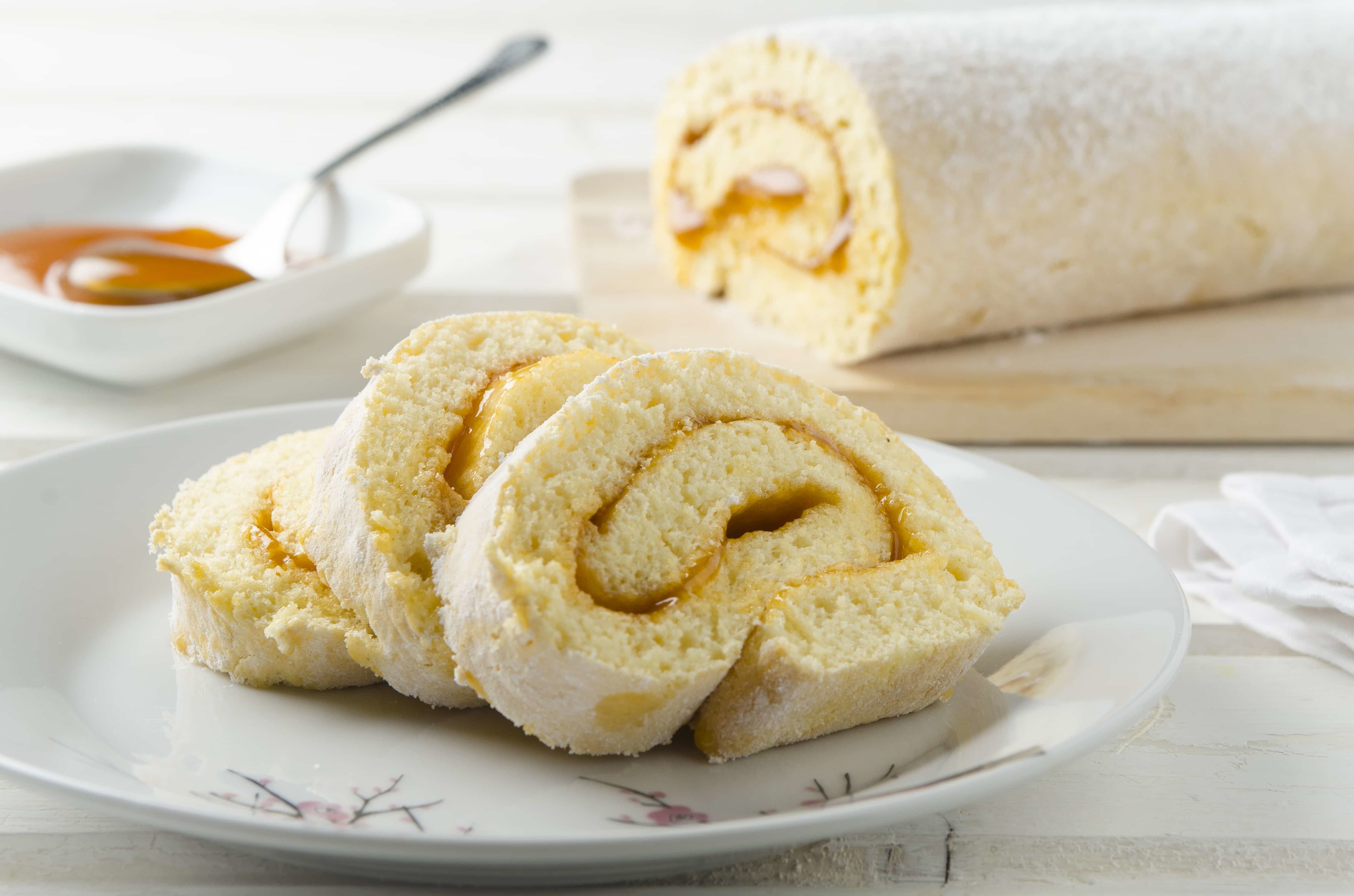 So gelingt die perfekte Biskuitroulade!