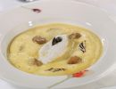 Kürbis-Maronicreme-Suppe mit Schneenockerln
