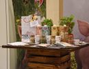 Der Ausstatter unserer Messe-Küche Ja! Natürlich.
Es wurde nicht nur mit den Produkten gekocht. Am Stand konnten die Besucher auch zahlreiche Klassiker und Novitäten verkosten. Vom Dinkel-Drink bis zum Bio-Wein, vom Gemüse bis zu Snacks. 