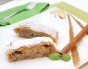 Apfel-Birnen Blätterteigstrudel