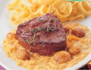 Filet-Steaks auf Maroni-Kürbisgemüse