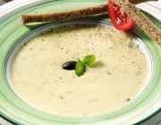 Kartoffel-Oliven-Suppe