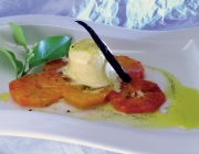 Sizilianische Orangen mariniert mit Vanille, Olivenöl und hausgemachten Vanilleeis