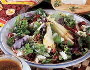 Sommersalat mit Ziegenkäse und Cranberries