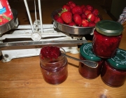 Erdbeermarmelade mit Kardamom und Vanille