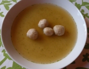 Suppe mit Markknödel